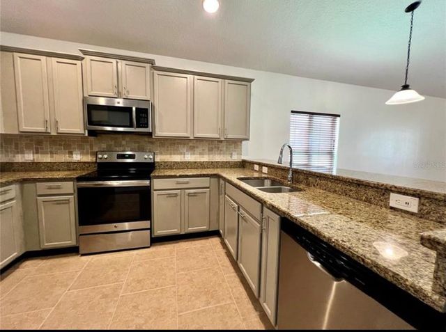 959 ANDALUSIA LOOP, Davenport, FL 33837