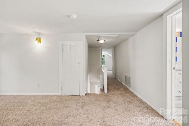 1402 1st Avenue Place NW, Hickory, NC 28601