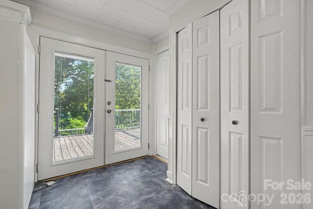 1402 1st Avenue Place NW, Hickory, NC 28601