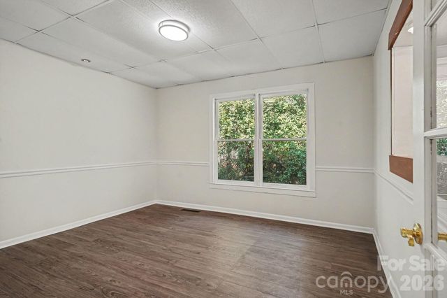 1402 1st Avenue Place NW, Hickory, NC 28601
