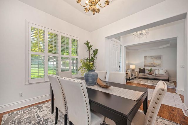 5825 Oak Place Ct, Fair Oaks, CA 95628