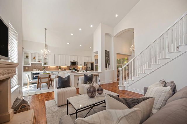 5825 Oak Place Ct, Fair Oaks, CA 95628