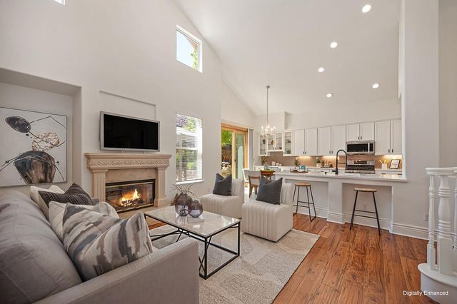 5825 Oak Place Ct, Fair Oaks, CA 95628