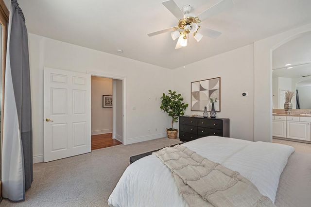 5825 Oak Place Ct, Fair Oaks, CA 95628