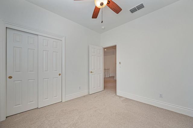 5825 Oak Place Ct, Fair Oaks, CA 95628
