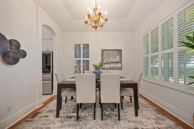 5825 Oak Place Ct, Fair Oaks, CA 95628
