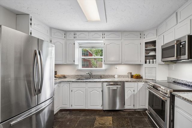 10765 Champion Forest Road, Conroe, TX 77303