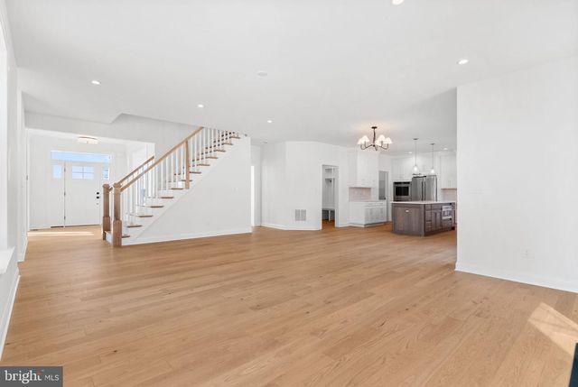 108 LEXINGTON MNR, Glenmoore, PA 19343