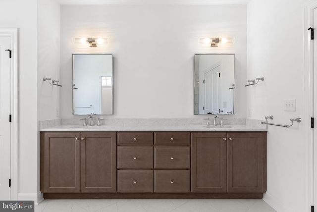 108 LEXINGTON MNR, Glenmoore, PA 19343