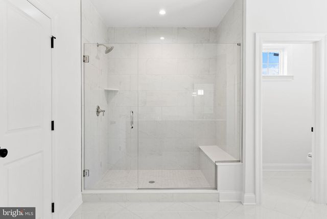 108 LEXINGTON MNR, Glenmoore, PA 19343