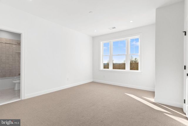 108 LEXINGTON MNR, Glenmoore, PA 19343