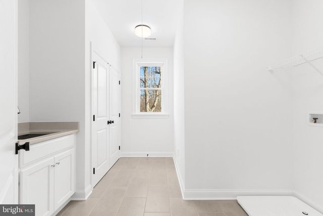 108 LEXINGTON MNR, Glenmoore, PA 19343