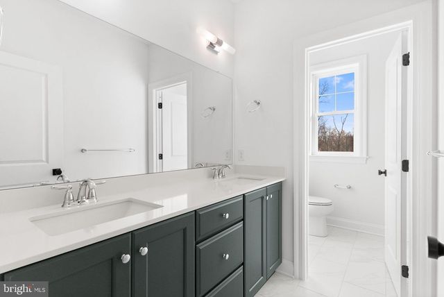 108 LEXINGTON MNR, Glenmoore, PA 19343