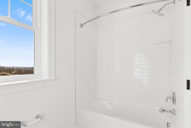 108 LEXINGTON MNR, Glenmoore, PA 19343