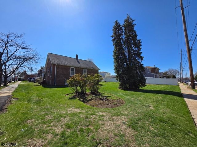 119 Grant St, Linden City, NJ 07036