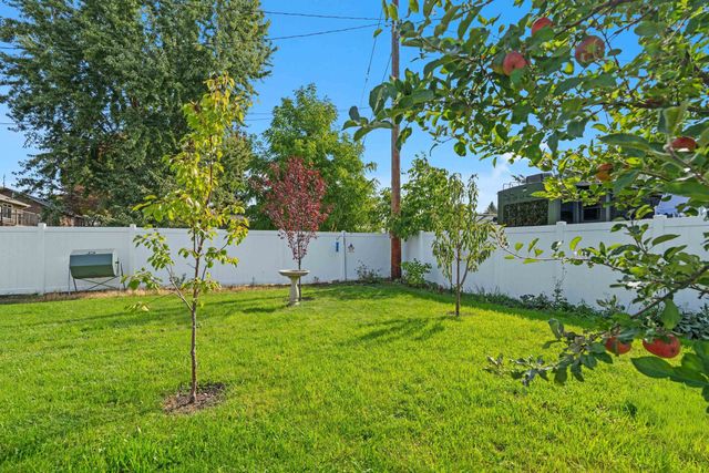 3904 E 25th Ave, Spokane, WA 99223