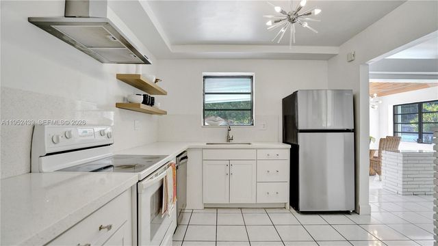 1105 N 31st Ct, Hollywood, FL 33021