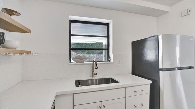 1105 N 31st Ct, Hollywood, FL 33021