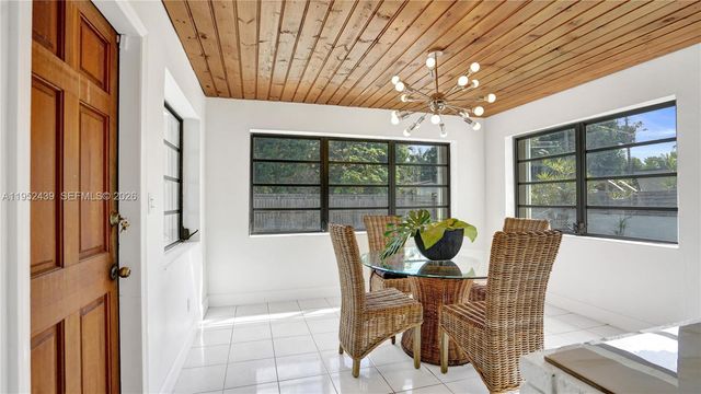 1105 N 31st Ct, Hollywood, FL 33021