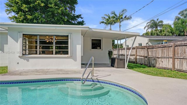 1105 N 31st Ct, Hollywood, FL 33021