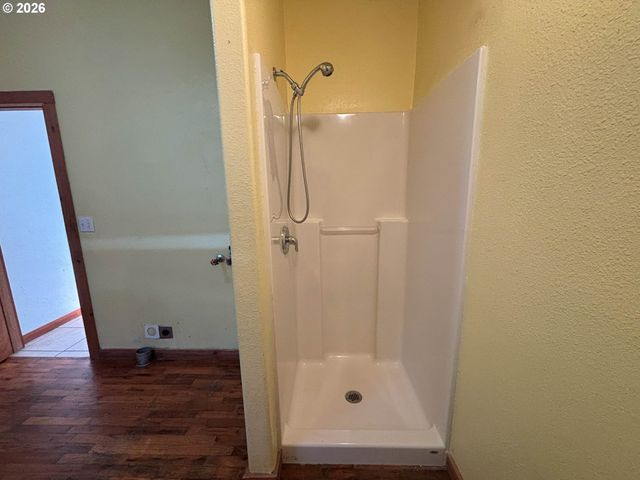 3817 E AMAZON Dr, Eugene, OR 97405