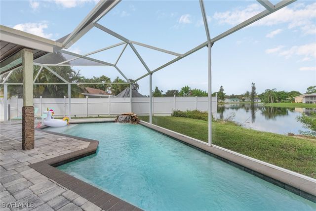 10230 Sandy Hollow LN, Bonita Springs, FL 34135