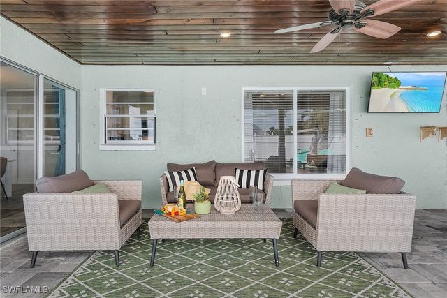 10230 Sandy Hollow LN, Bonita Springs, FL 34135