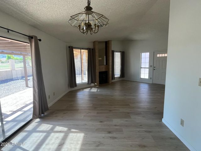 12234 S SHOSHONI Drive, Phoenix, AZ 85044