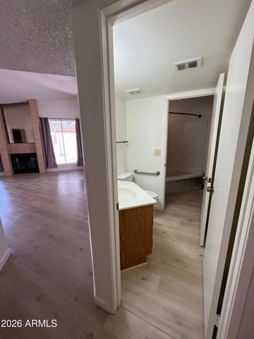 12234 S SHOSHONI Drive, Phoenix, AZ 85044