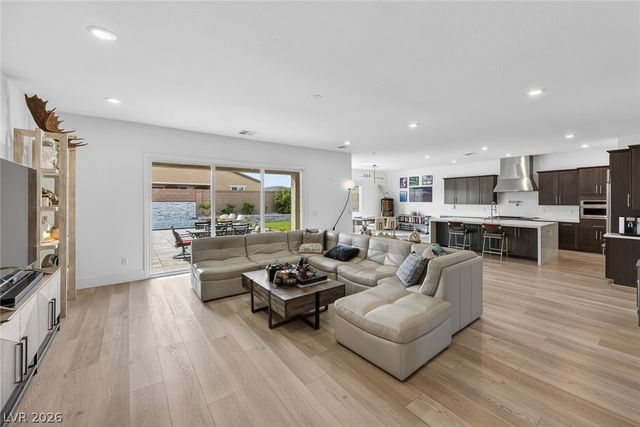 7967 Aravani Court, Las Vegas, NV 89131