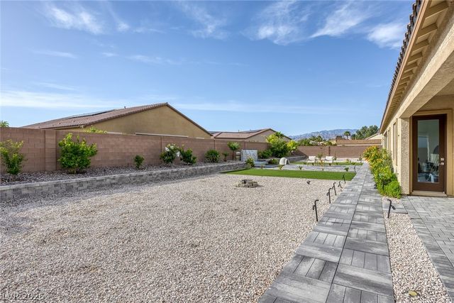 7967 Aravani Court, Las Vegas, NV 89131