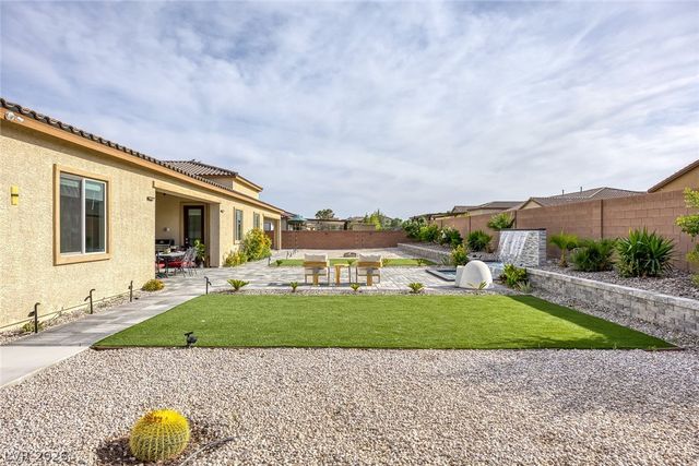 7967 Aravani Court, Las Vegas, NV 89131
