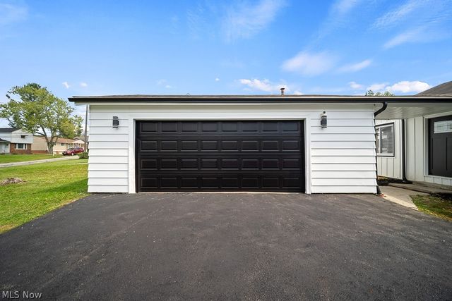 14750 Schreiber Road, Maple Heights, OH 44137