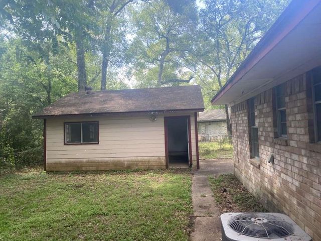 1821 Live Oak Drive, Conroe, TX 77301