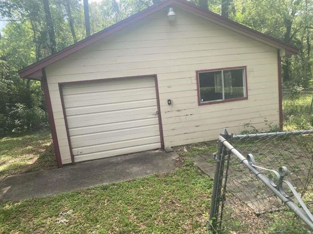 1821 Live Oak Drive, Conroe, TX 77301