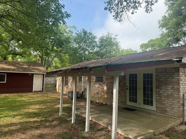 1821 Live Oak Drive, Conroe, TX 77301