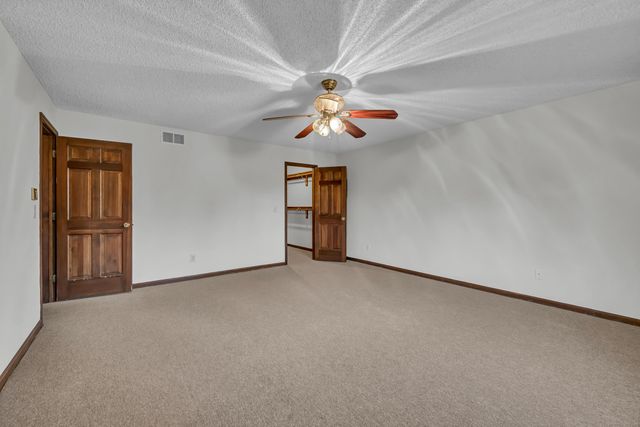 7 Carriage Lane, New Fairfield, CT 06812