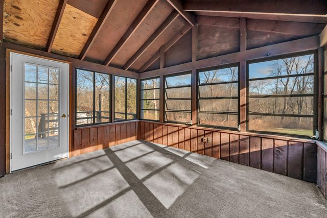 7 Carriage Lane, New Fairfield, CT 06812