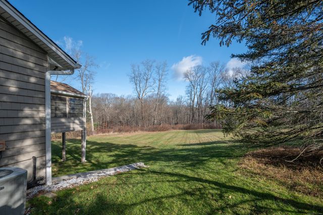 7 Carriage Lane, New Fairfield, CT 06812