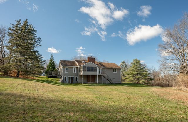 7 Carriage Lane, New Fairfield, CT 06812