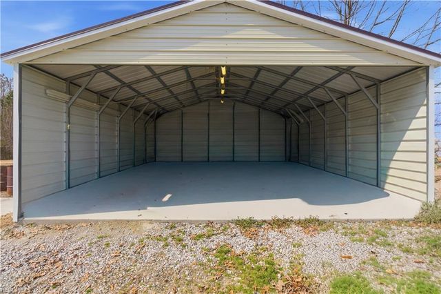 13290 Corinth RD, Ivor, VA 23866