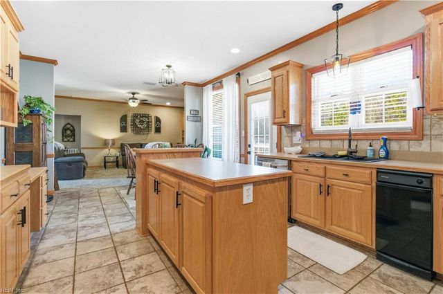 13290 Corinth RD, Ivor, VA 23866