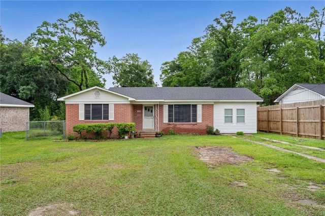 908 Leon Street, Saraland, AL 36571