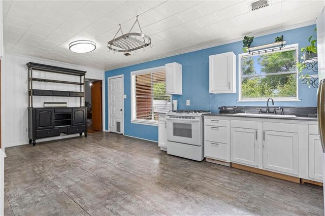 908 Leon Street, Saraland, AL 36571