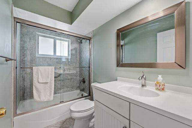 5100 SE Hanson Circle, Stuart, FL 34997