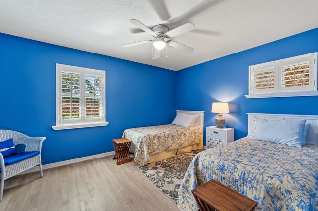 5100 SE Hanson Circle, Stuart, FL 34997