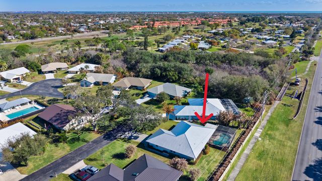 5100 SE Hanson Circle, Stuart, FL 34997