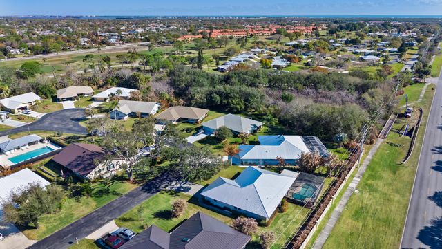 5100 SE Hanson Circle, Stuart, FL 34997