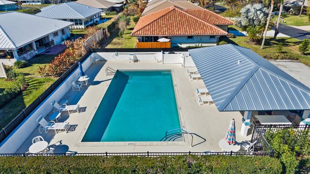 5100 SE Hanson Circle, Stuart, FL 34997