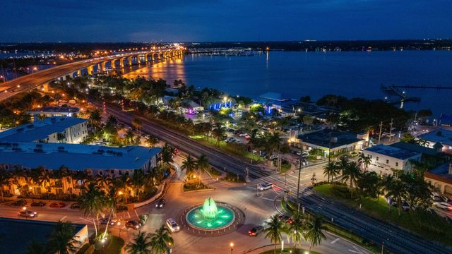 5100 SE Hanson Circle, Stuart, FL 34997